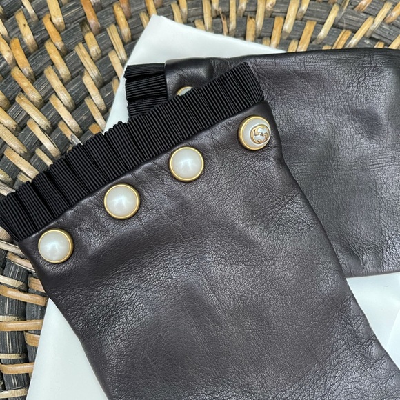 Gucci black leather gloves with pearls size 7.5 new - Picture 6 of 12
